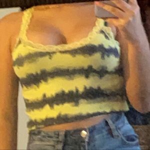 URBAN OUTFITTERS- Lace striped tank top
